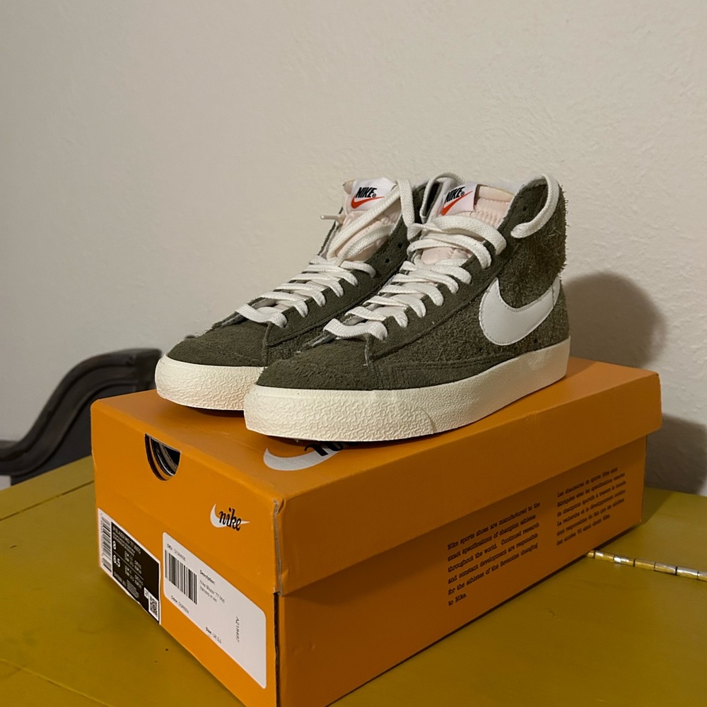 Women’s Nike Blazer Mid ‘77